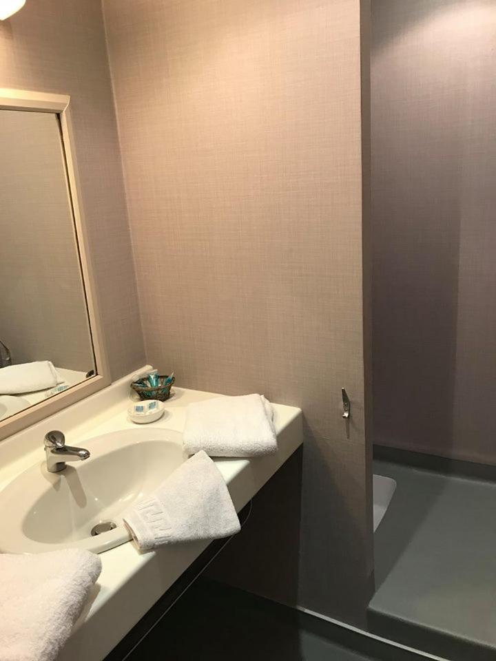 La Demeure Des 2 Tresors Hotel ลาแบรส ภายนอก รูปภาพ